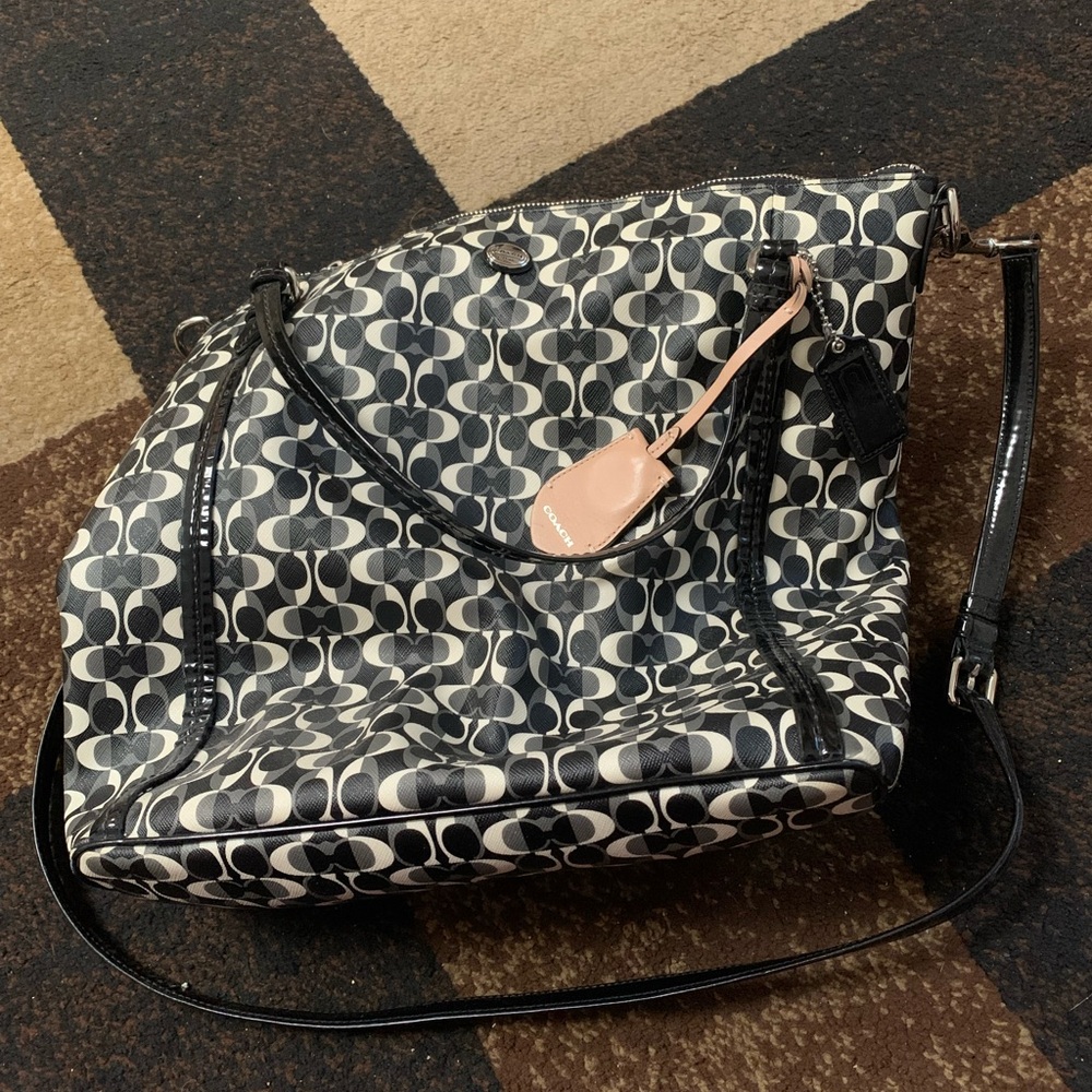 Coach Black and White Patterned Women's Bag purchase today comes with free gift